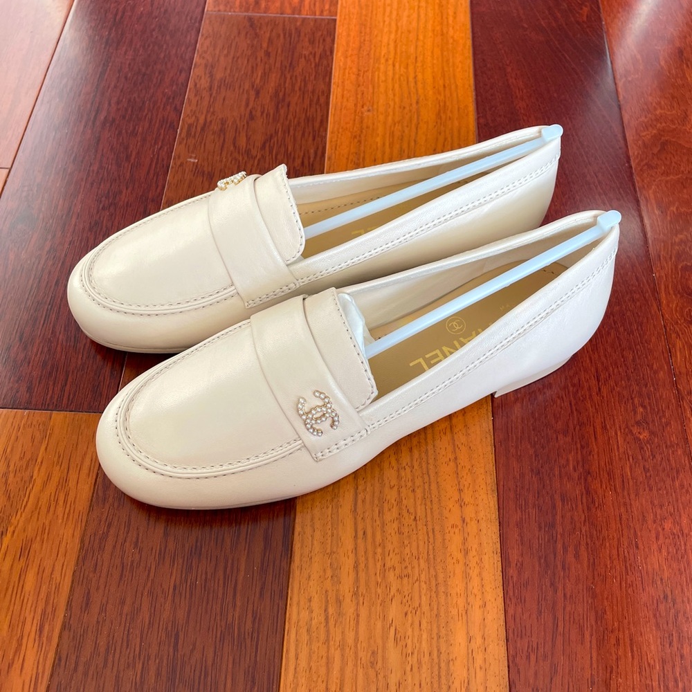 Chanel loafers size 36.5 never worn new in box